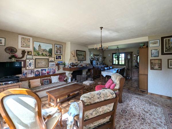 Maison à vendre, au calme, sur la route des plages.