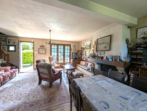 Maison à vendre, au calme, sur la route des plages.
