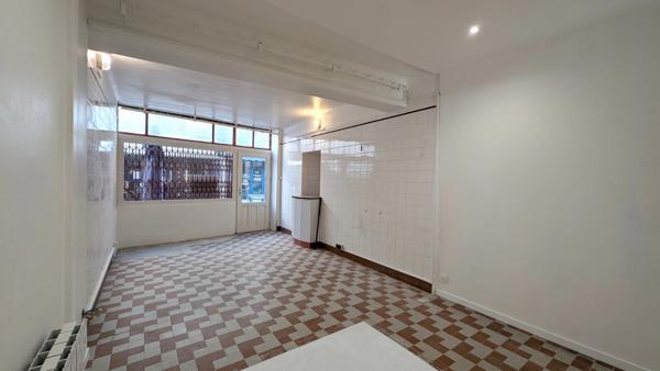 Local commercial – Ancienne boucherie chevaline à Louer à AVALLON (89)