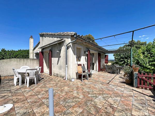 Maison Livron Sur Drome  144 m2, 4 chambres, 18500m² de terrain , campagne, pierres, dependances