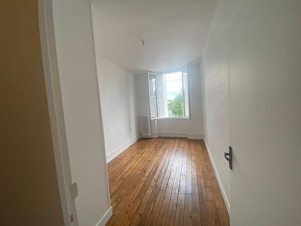 86200 LOUDUN Maison Loudun 5 pièce(s) 105 m2