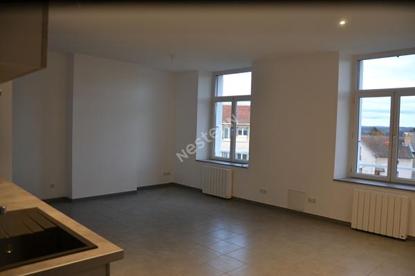 Bel appartement  de 3 pièces dans centre  de Saint Maurice de Lignon
