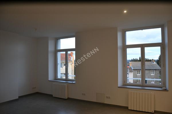 Bel appartement  de 3 pièces dans centre  de Saint Maurice de Lignon