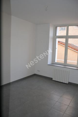 Bel appartement  de 3 pièces dans centre  de Saint Maurice de Lignon