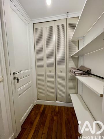 Location studio 32 m² Paris 8