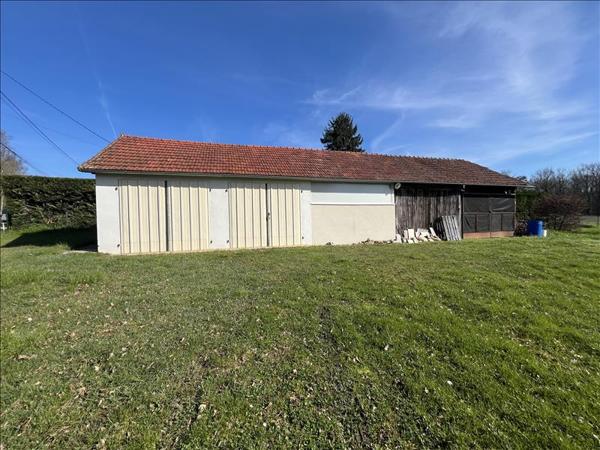 Parking à vendre |  Thaumiers |  Box individuel | 85 m²