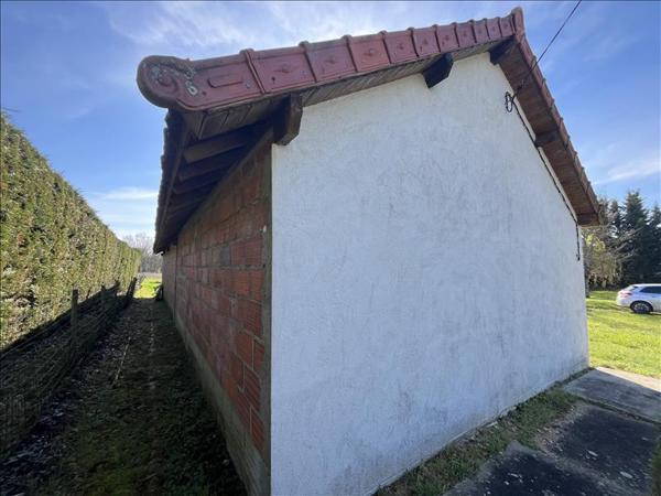 Parking à vendre |  Thaumiers |  Box individuel | 85 m²