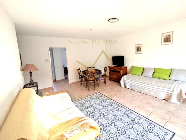 L'Isle-sur-la-Sorgue (84800) Appartement RDC avec jardin dans résidence sécurisée avec place de parking extérieure proche de la ville