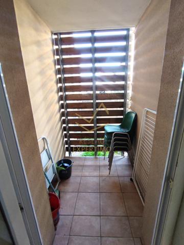 L'Isle-sur-la-Sorgue (84800) Appartement RDC avec jardin dans résidence sécurisée avec place de parking extérieure proche de la ville