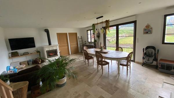 Maison à louer 4 pièces ROZIERES SUR CRISE (02)