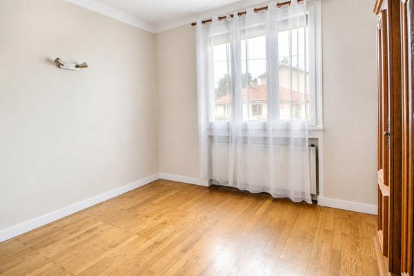 Secteur Cluzel ? Maison individuelle T4 de 106 m² avec garage double et jardin arboré