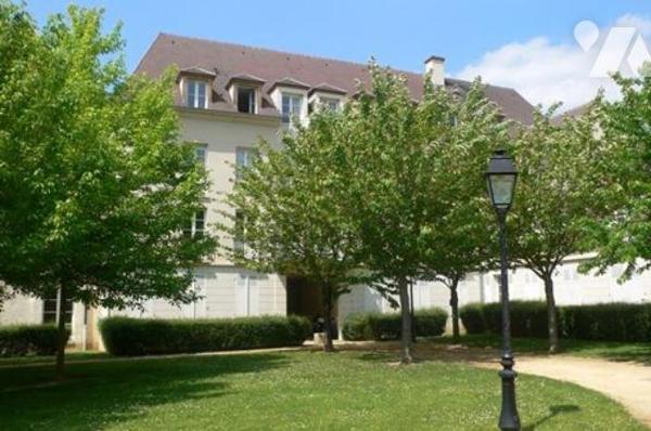 SENLIS - CENTRE VILLE