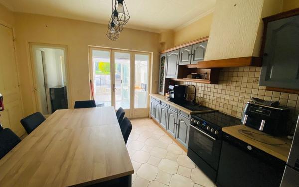 Maison à vendre    4 pièces • 95 m2 Saint-Quentin