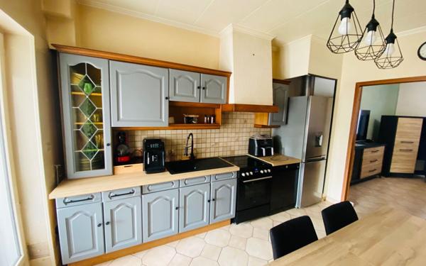 Maison à vendre    4 pièces • 95 m2 Saint-Quentin