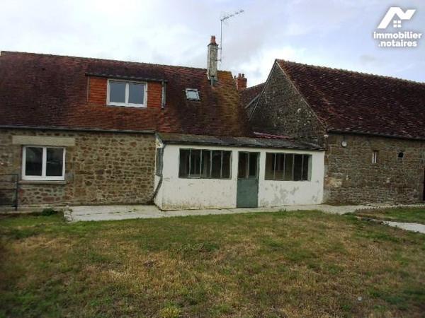 Maison en pierres d'environ 70 m² habitable sur 300 m² de terrain