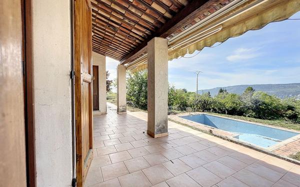 Maison à vendre    4 pièces • 93,49 m2 Berre-les-Alpes