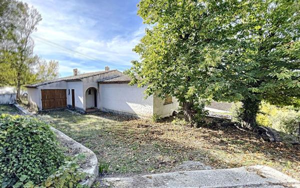 Maison à vendre    4 pièces • 93,49 m2 Berre-les-Alpes