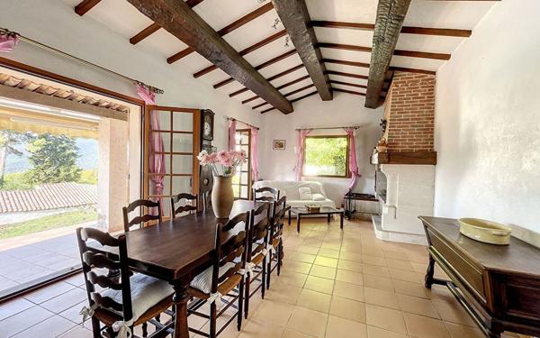 Maison à vendre    4 pièces • 93,49 m2 Berre-les-Alpes