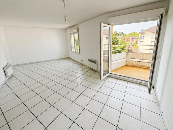 A vendre appartement T2 Bordeaux vendu libre