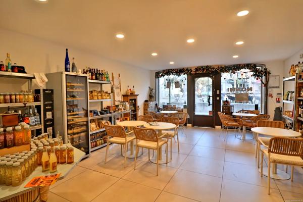 Fonds de commerce de restauration - Cours intérieure - Emplacement N°1