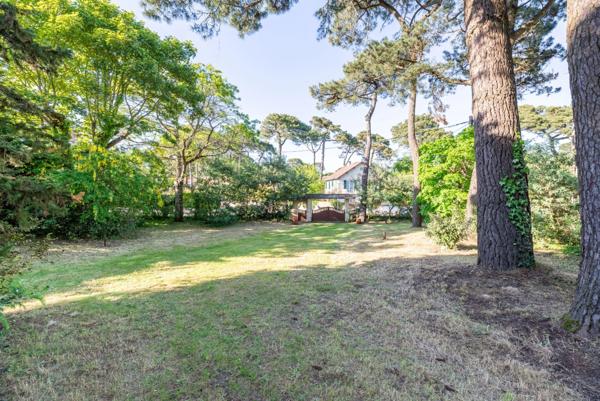 SAINT-BREVIN L'OCEAN PLAGE A 5 MINUTES - VILLA PROPRIETE PLAIN-PIED 160M2 3 CHAMBRES GRAND PARC CLOS ARBORE