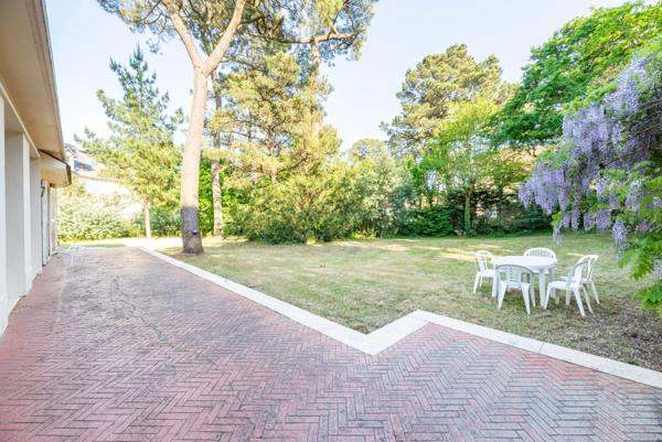 SAINT-BREVIN L'OCEAN PLAGE A 5 MINUTES - VILLA PROPRIETE PLAIN-PIED 160M2 3 CHAMBRES GRAND PARC CLOS ARBORE