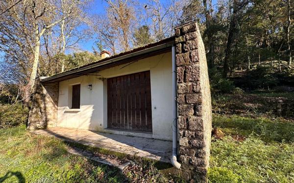 Maison à vendre    5 pièces •  Laurac-en-Vivarais