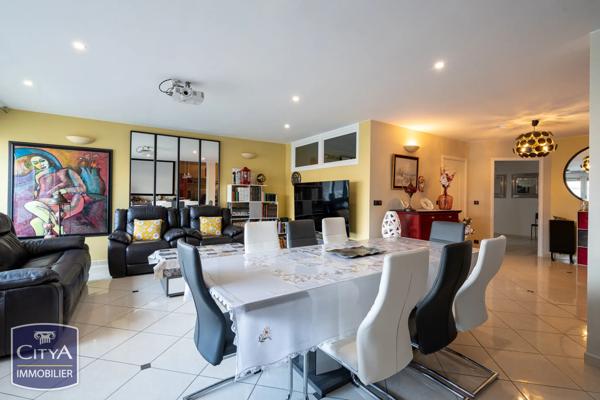 Appartement à vendre 3 pièces 128m²