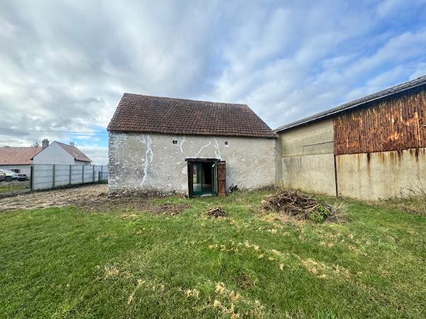 Grange - 1 pièce - 75 m²