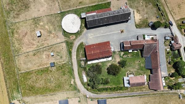 "LE RANCH" - Propriété équestre de 4,5 hectares sur Bléré