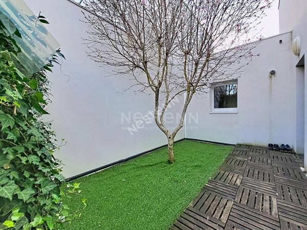 Nantes Nord - Cimetière Parc : En vente ! Maison lumineuse, 3 chambres, jardin. Etat impeccable ! Proche toutes commodités.