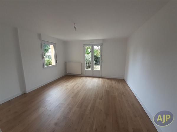 Appartement à louer Redon : 3 pièces, 59m² avec 2 chambre(s) à 725€ - AJP Immobilier Redon