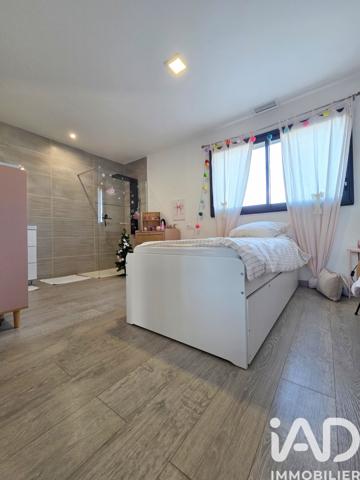 Maison à vendre 6 pièces 275 m² Pia