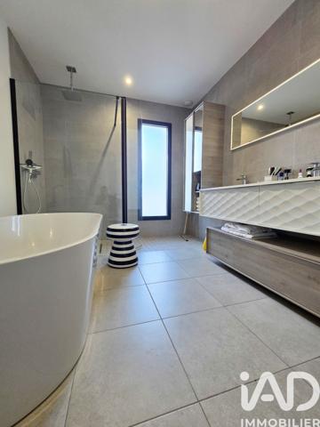 Maison à vendre 6 pièces 275 m² Pia