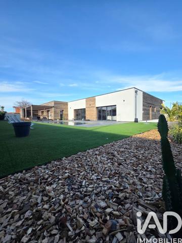 Maison à vendre 6 pièces 275 m² Pia