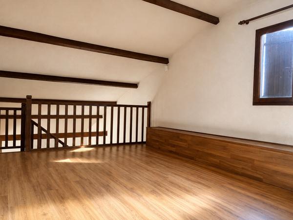 Maison familiale avec piscine à Léognan