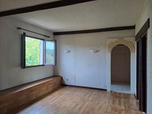 Maison familiale avec piscine à Léognan