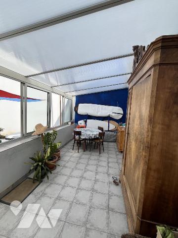 Maison de ville proche embarcadère 3 chambres + grenier aménageable. Jardin avec terrasse.