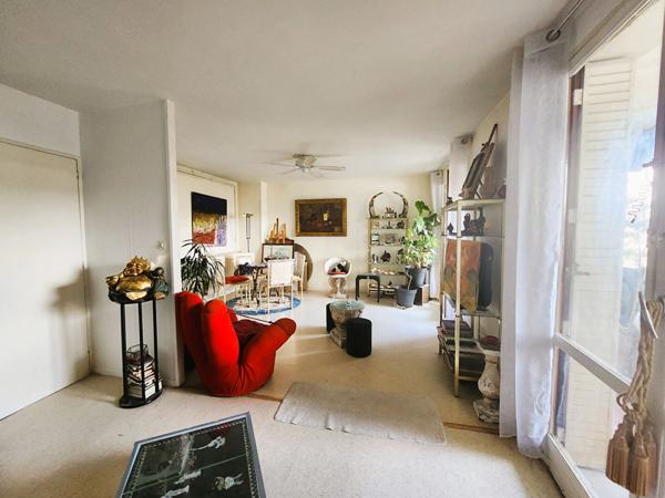 AVIGNON - APPARTEMENT A VENDRE DE TYPE 3 de 71 m² AVEC BALCON - CAVE - GARDIN - PAYSAGISTE - PORTAIL ELECTRIQUE