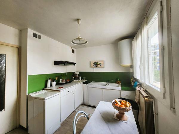 AVIGNON - APPARTEMENT A VENDRE DE TYPE 3 de 71 m² AVEC BALCON - CAVE - GARDIN - PAYSAGISTE - PORTAIL ELECTRIQUE