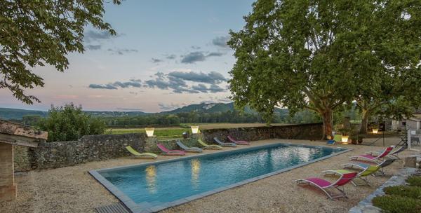 Bourg-Saint-Andéol (07700) Dept 07 - BOURG SAINT ANDEOL - DOMAINE - CHAMBRES D'HOTES