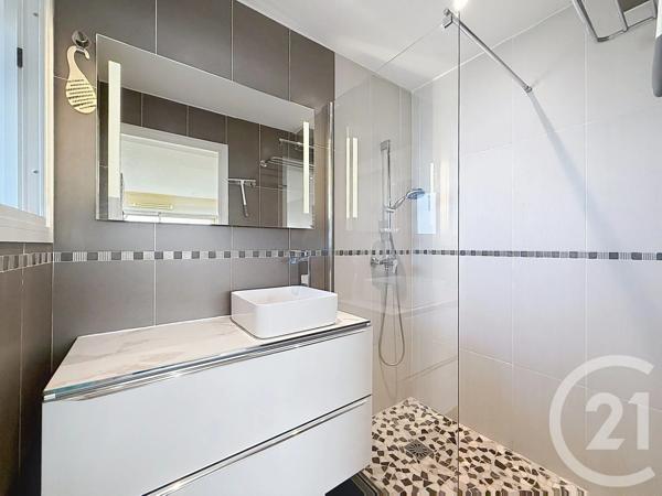 Appartement F3 à vendre  3 pièces - 75,76 m 2   VALLAURIS  - 06