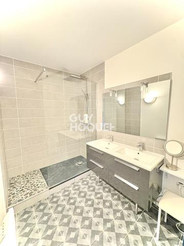 SPLENDIDE T3 DE 66 M² AVEC TERRASSE ET VUE MER