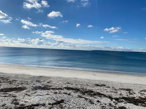 Longère à renover de 232 m2 sur un terrain de 1200 m² environ proche plages