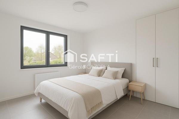 Belle maison contemporaine à l'entrée du village.