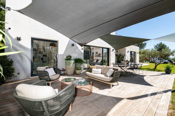 Maison à vendre  6 pièces - 190,03 m2 LA FARLEDE - 83