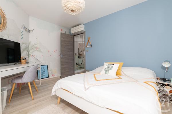 Maison à vendre  6 pièces - 190,03 m2 LA FARLEDE - 83