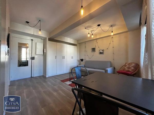 Appartement à louer 1 pièce 25.1m²