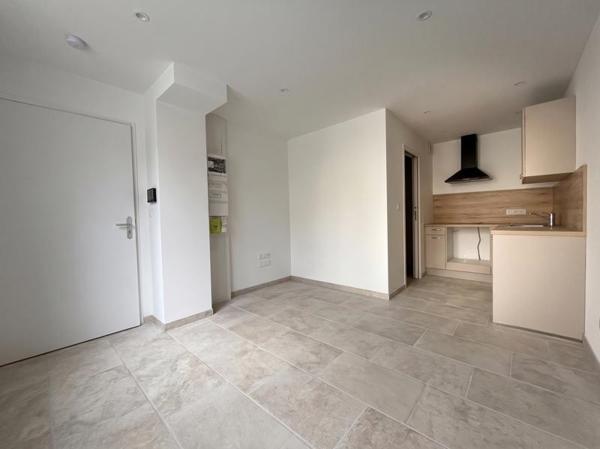 Appartement à louer |  Saintes |  1 pièce | 17 m²