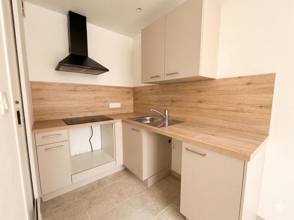 Appartement à louer |  Saintes |  1 pièce | 17 m²